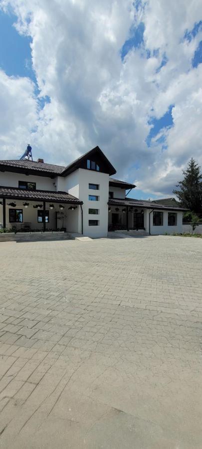 Готель Casa Domneasca Giurgiu Екстер'єр фото